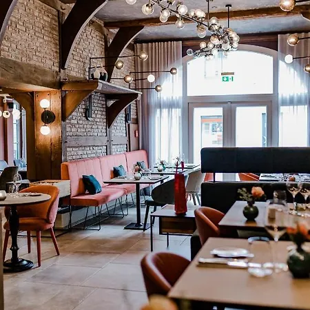 Stadt Kassel 호텔 린텔른